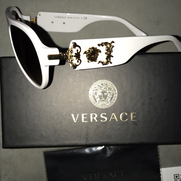 New Versace sunglasses main image 2